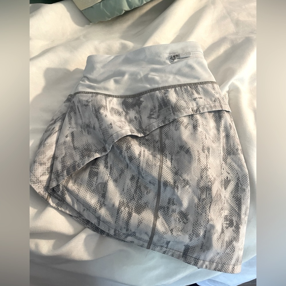 Lululemon Speed-Up shorts